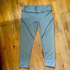 Marine Layer Weekend Sport Venus Cropped Legging, Charcoal Gray M